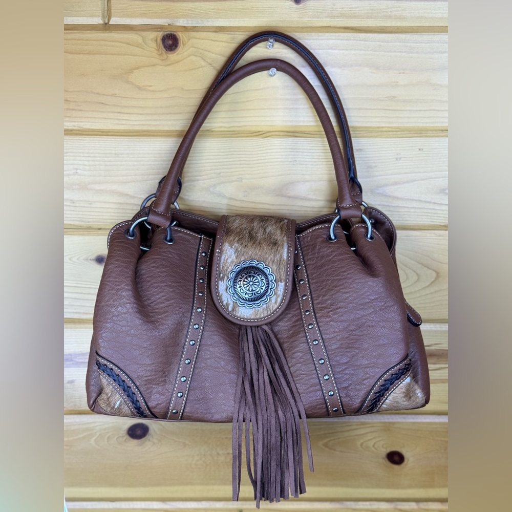 Nocona Concealed Carry Women’s Leather Bag Silver Accents & Tassels NEVER USED